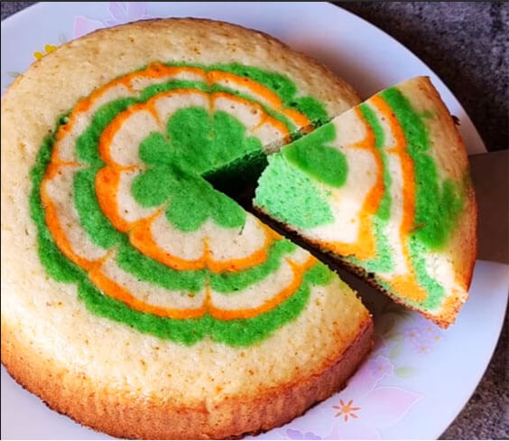 Tri Color Cake – India At Home